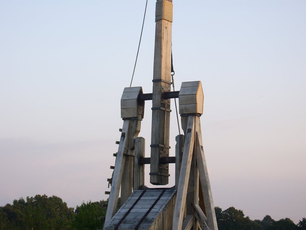 (6) Blide, oder auch Trebuchet. Mittelalterliche Belagerungsmaschiene ab ca. 1200 im Einsatz. Rekonstruktion stattgefunden 2008 by m.niebuhr