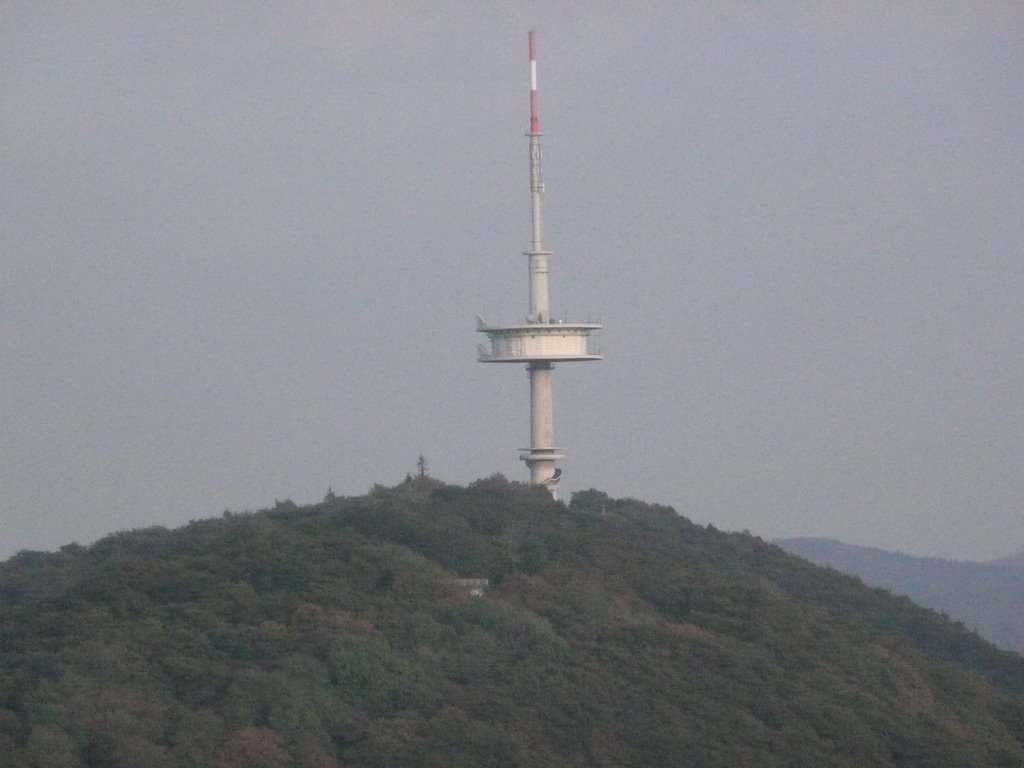 TORRE DE TELEVISIÓN - desde Monumento Rey Guillermo - Porta Westfalica - Westfalia - Alemania by inka-arte