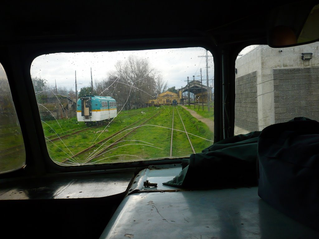 Entrando a la estación Talca por el ramal Constitución by Felipe Hernández Seg…