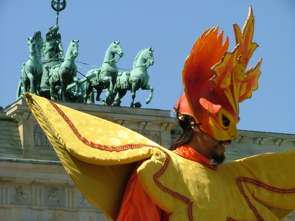 Brandenburger Tor - Puerta de Brandemburgo by TeresaSamperio