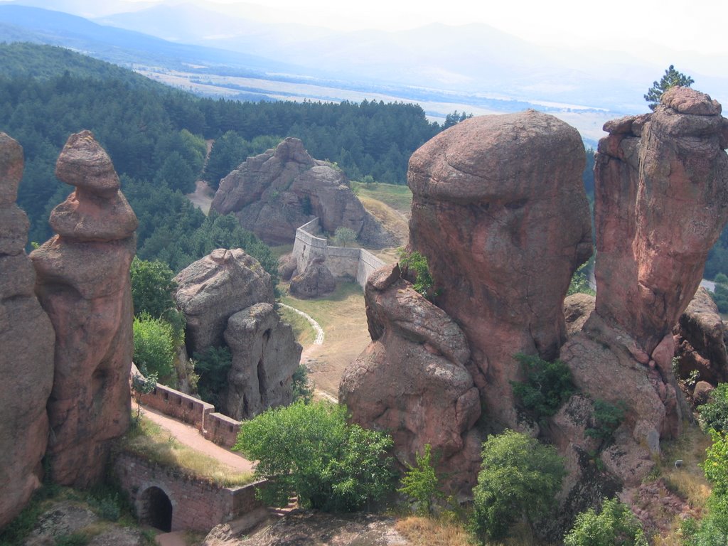 Castle in the rocks by PeterBed