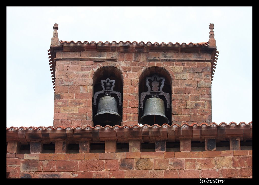 Campanario Pineda de la Sierra by Iabcs-elperdido