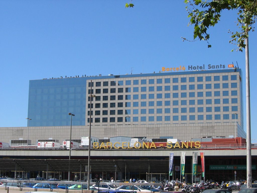 Barceló Hotel Sants, Barcelona by Carlos Uriarte