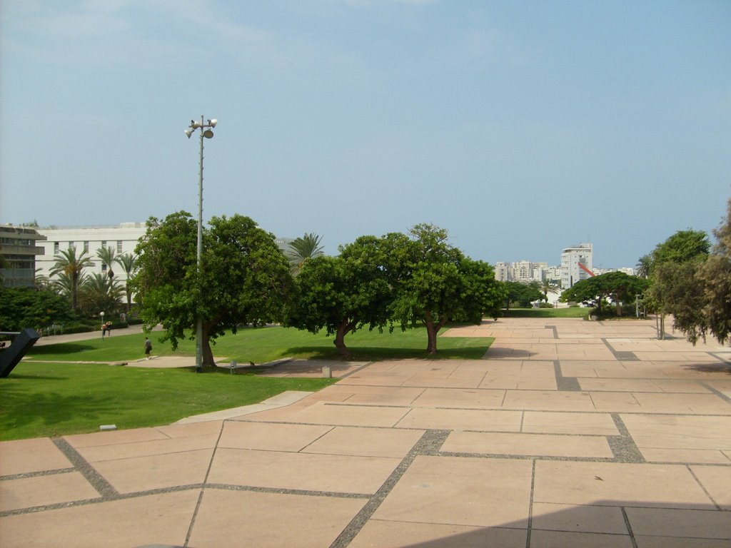 Tel Aviv University - Campus by michael*melech