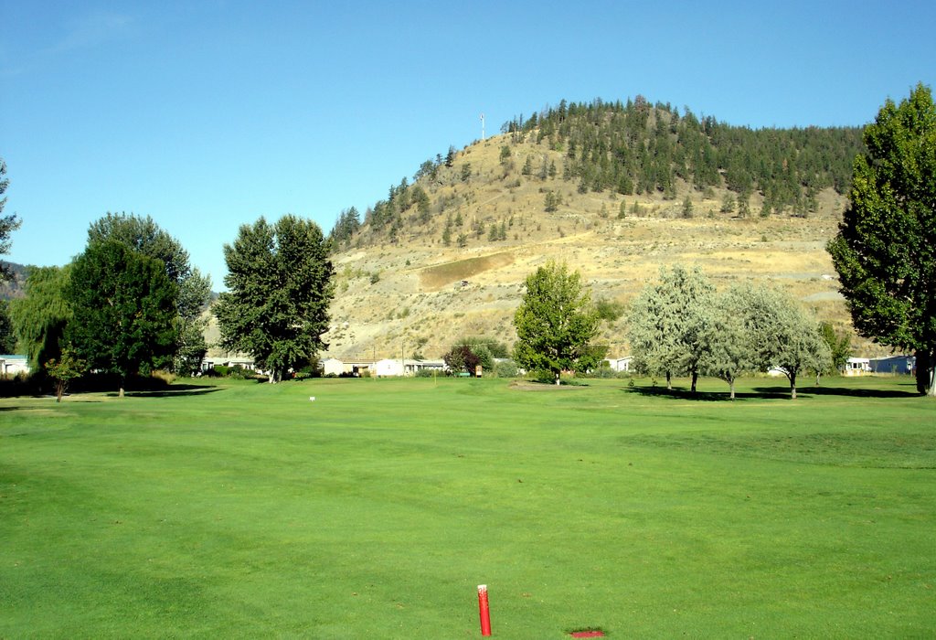 Merritt Golf & Country Club, Hole 8, Par 4, 333 yds by ©dyakimec