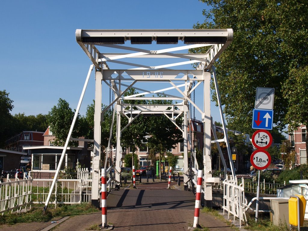 Abel Tasmanbrug vanaf Leidseweg by ednl