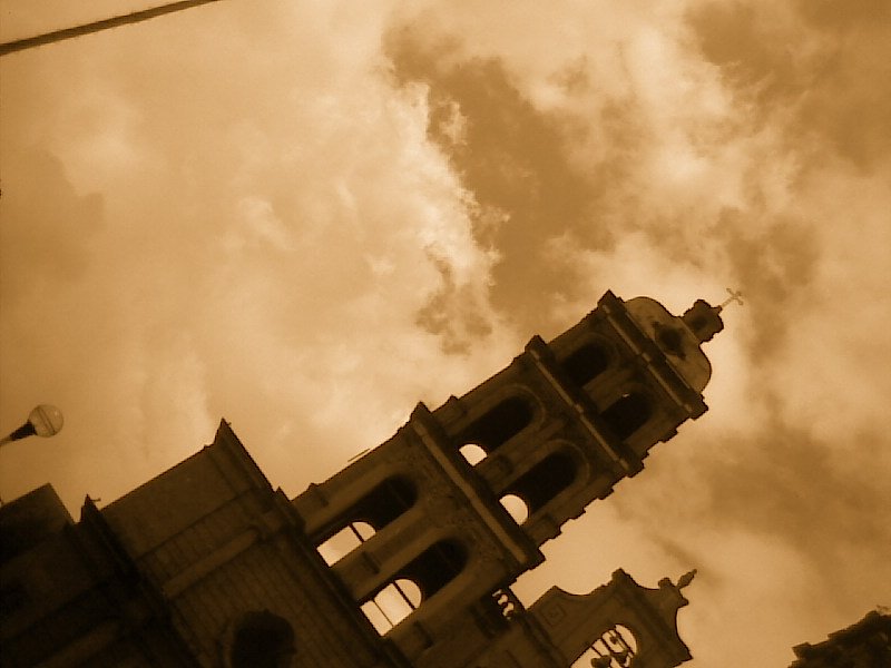 Nubes y Catedral by xiamarte