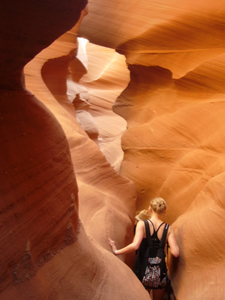 Lower Antelope Canyon (2008) by wus