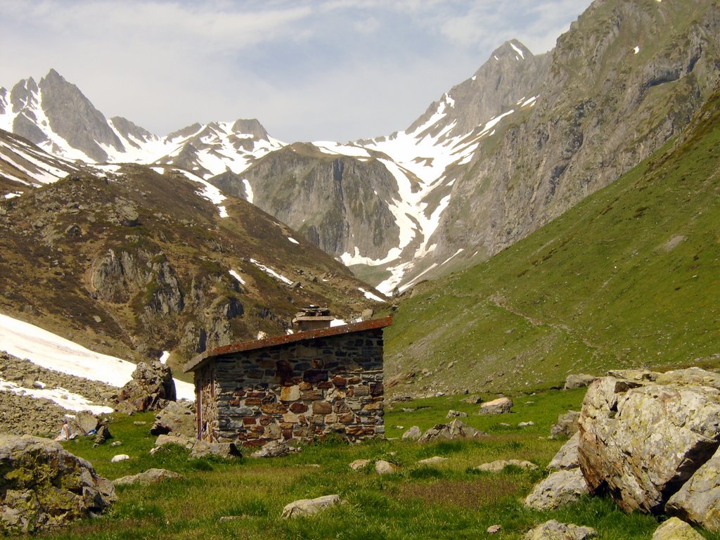 La cabanne de Bouleste by serge betbeder