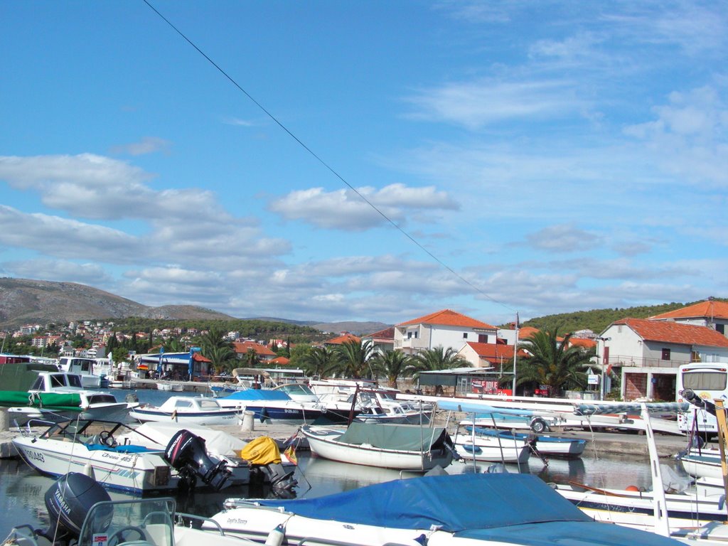 Okrug Gornji, Croatia by Rick László