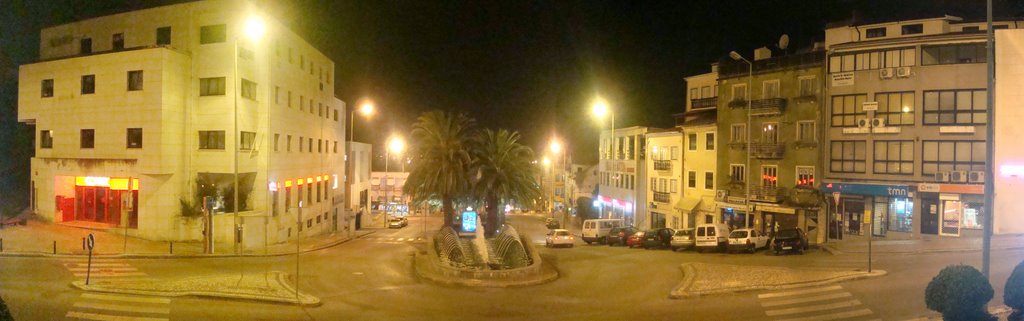 Praça das Palmeiras à noite - panorama by Jose Santos Silva