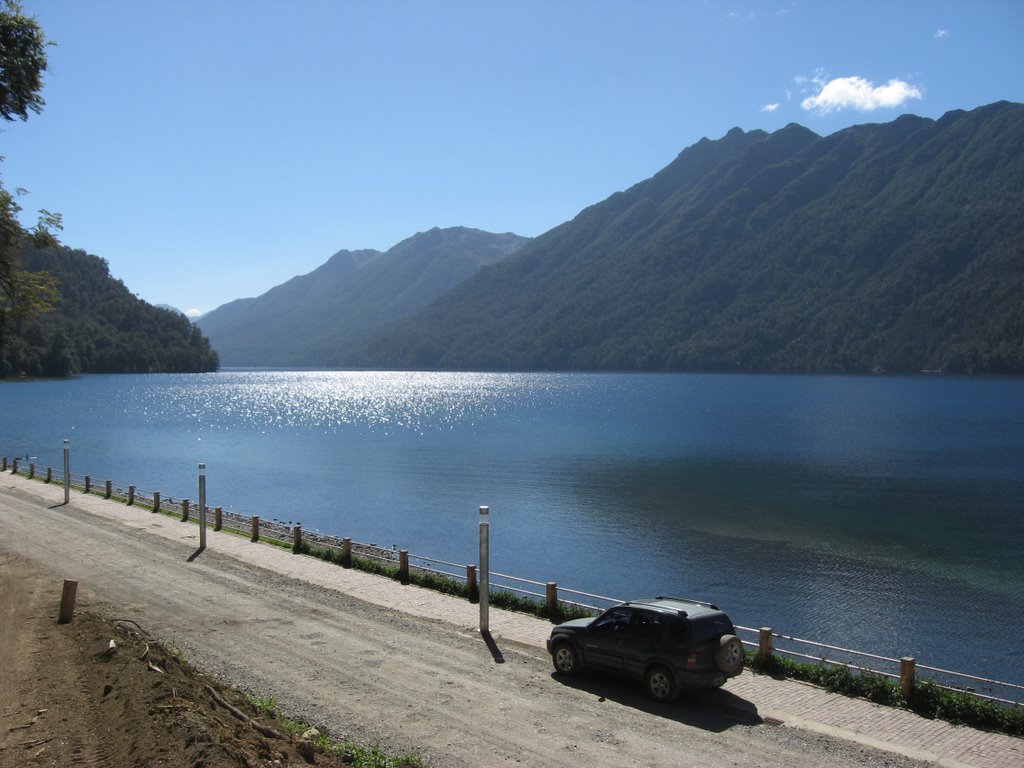 Lago Correntoso by ibares