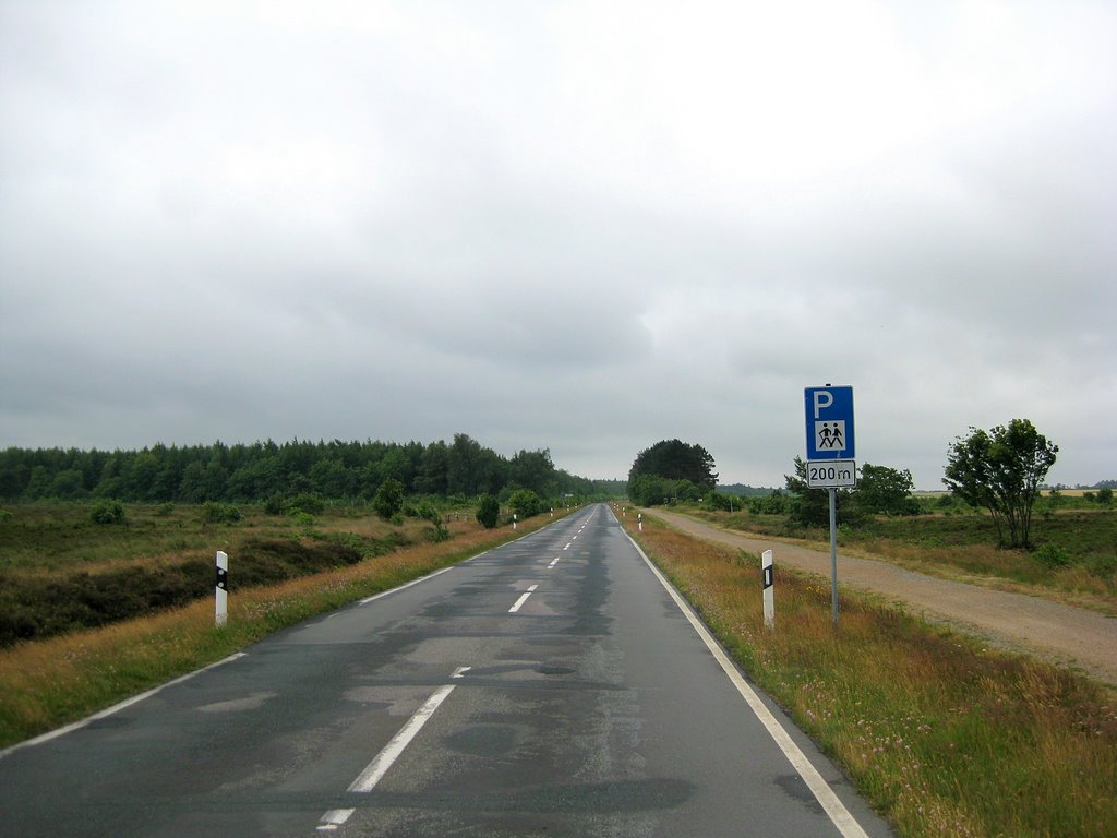 Holte-Spangen - auf der "Holter Straße" (Kreisstraße 7) vor der Zufahrt zum Autoparkplatz by Robert-68