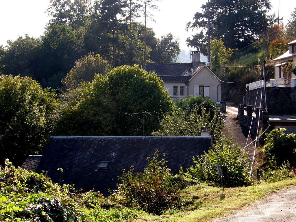 Estivaux, Limousin, France (village de Comborn) by Christian31