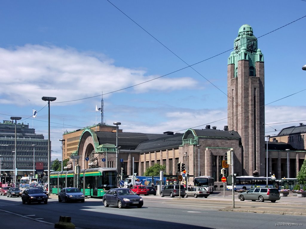 Helsinki Main Railway Station by Paparazzi Stas