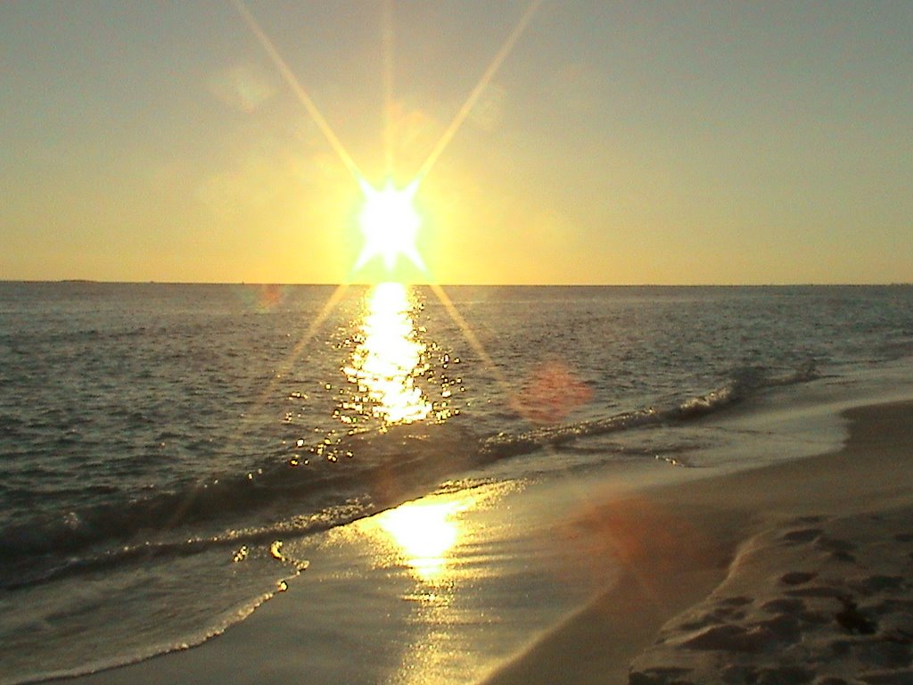 Puesta del Sol. Isla Cayo Largo. Cuba by A. Khabirov