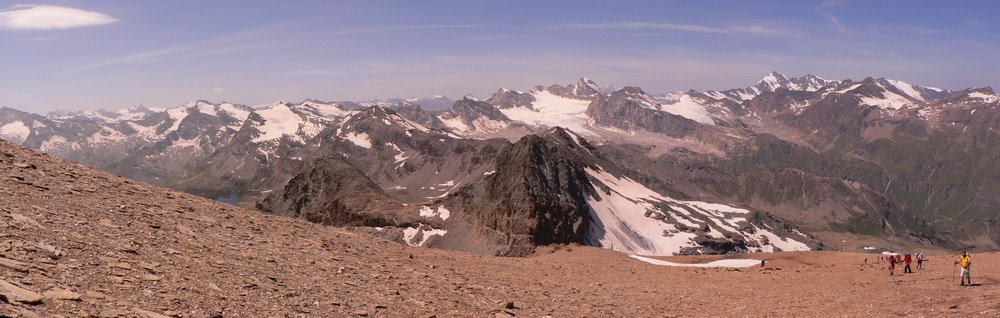 Under Mt. Tao Blanc by bReo