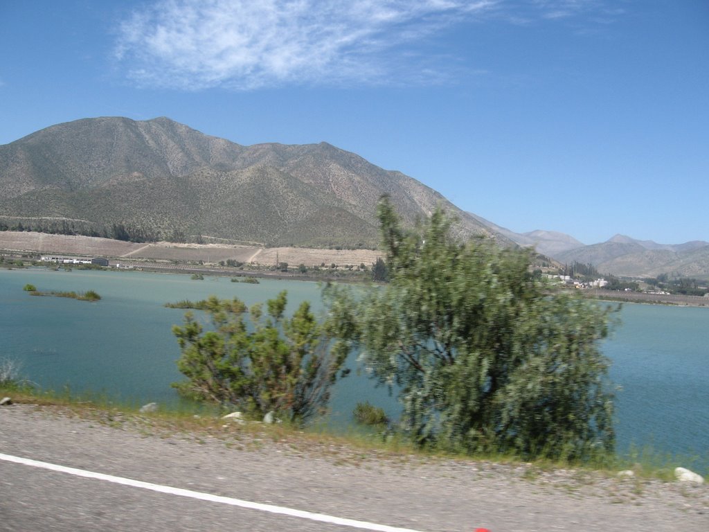 Embalse de puclaro valle de elqui ,chile by jorgeenrique