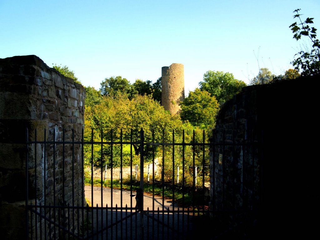 Blankenberger Burgtor mit Turm ... by MrRheingold