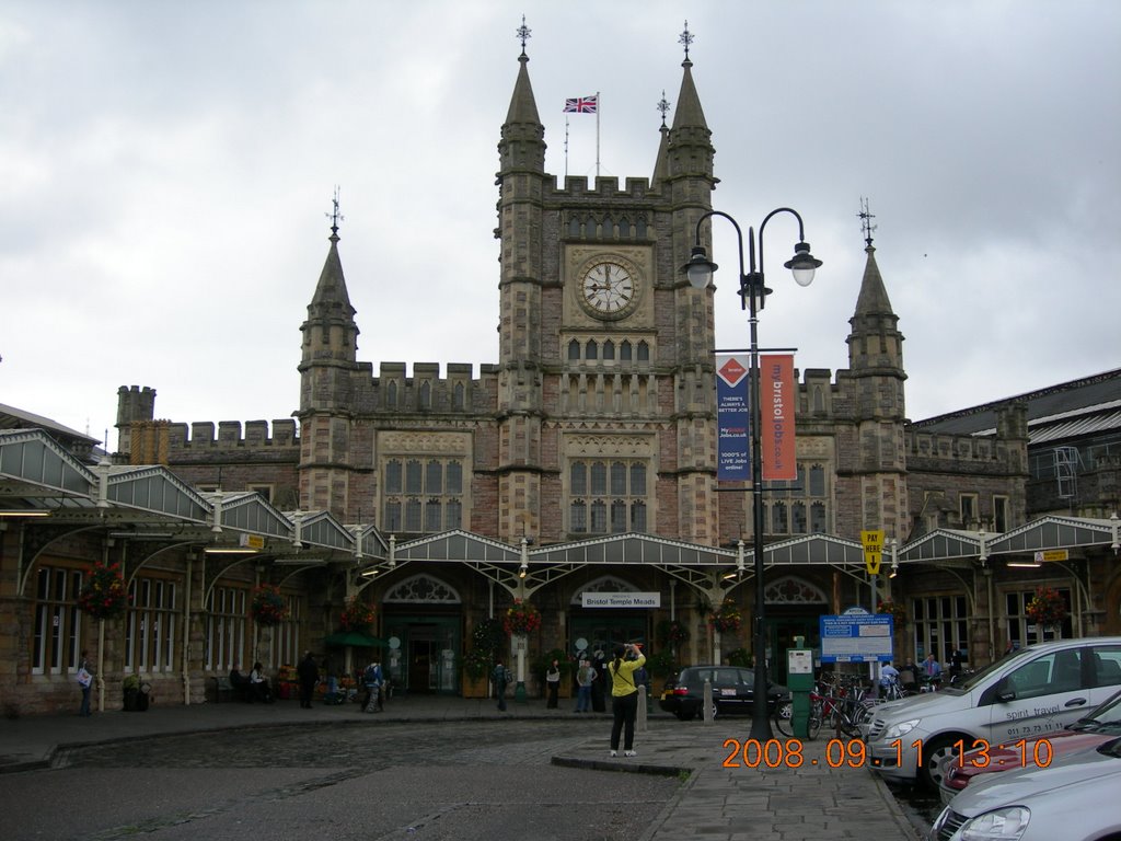 Bristol Temple Meads -- railway station by zjzzjz