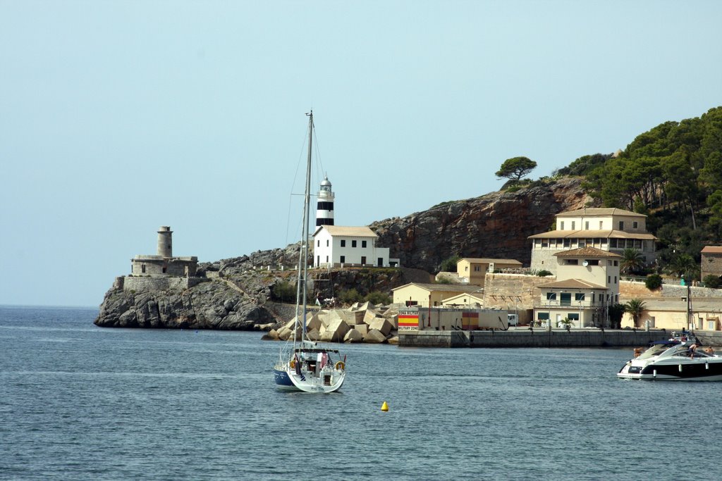 Port Soller Mallorca by carlg