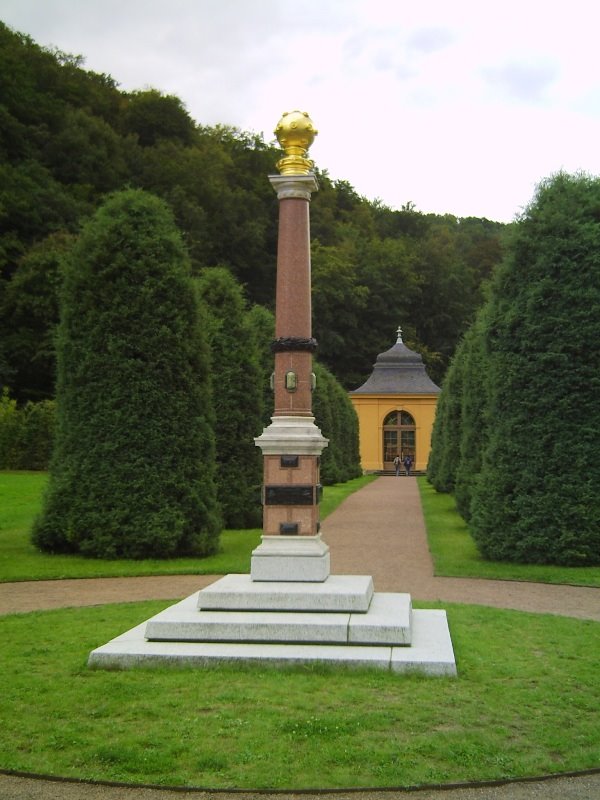 Schlosspark Weesenstein by V. Kunze