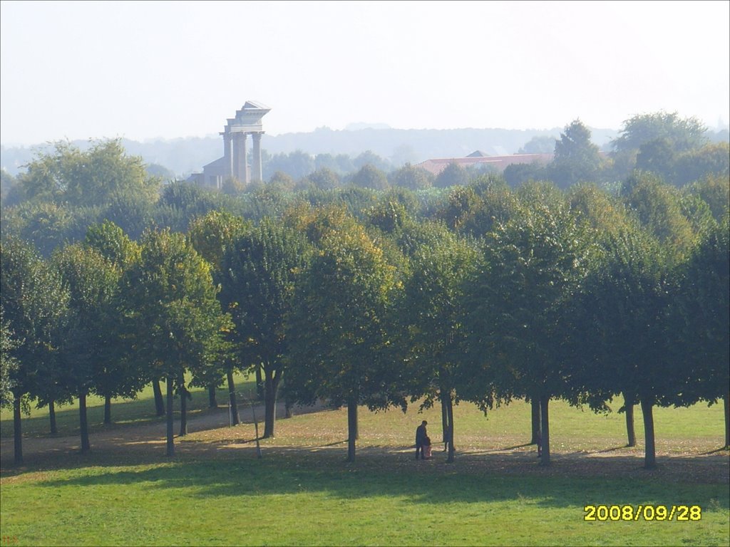 Der Hafentempel im herbstlichen Dunst by revierkind