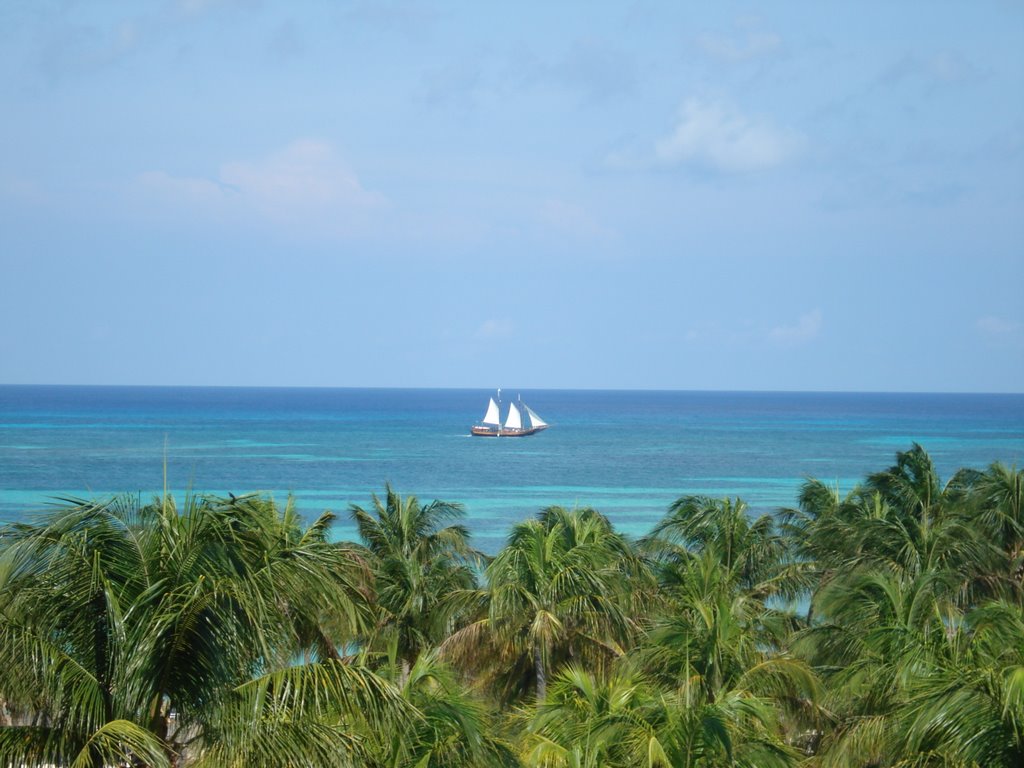 Barco desde el balcon by landaetalc