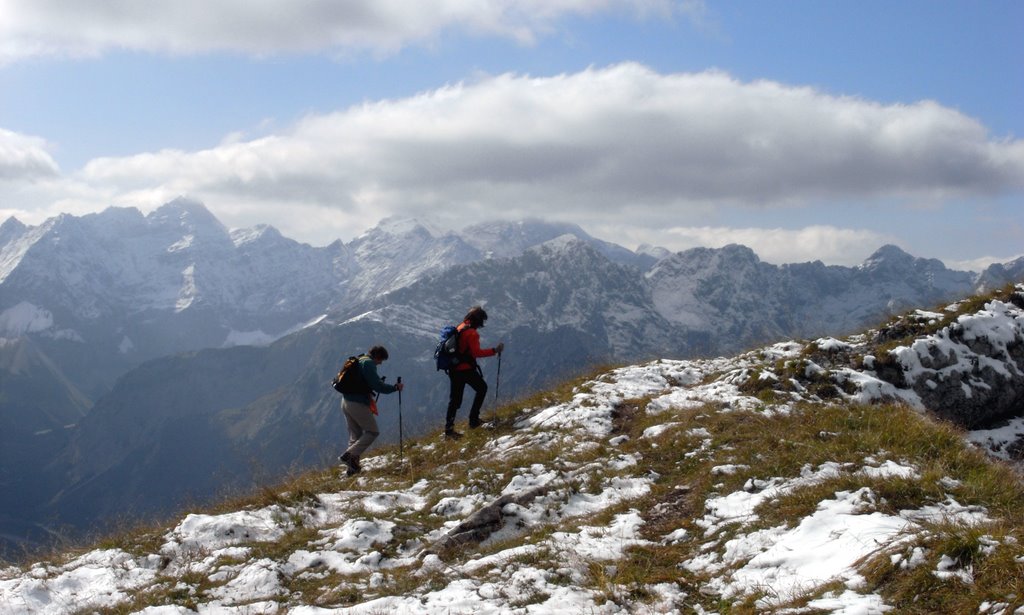 Erster Schnee am Gipfelgrat der Fleischbank (2026m) im Karwendel by Ali-babaa1001