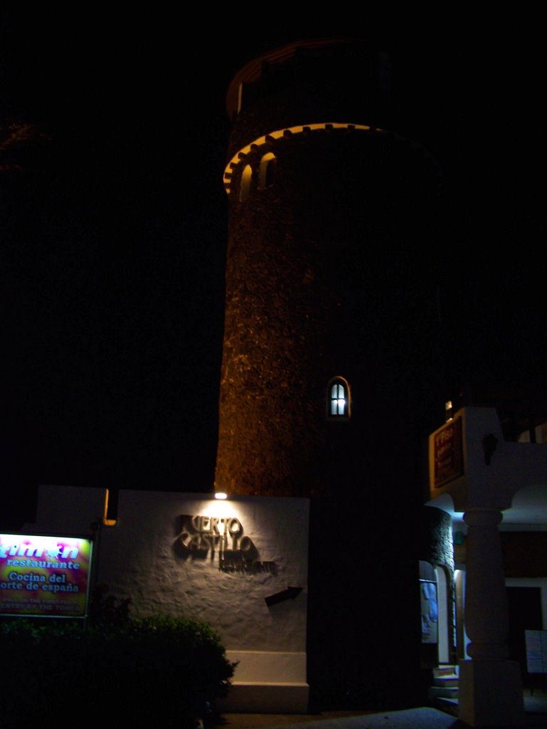 Restaurante Puerto Castillo Lighthouse at Night by Adam-Williams81