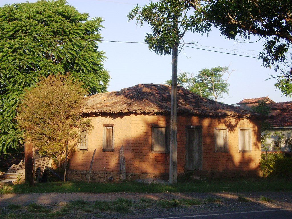 .. casa antiga - Castro - Entre Rios de Minas/MG .. by André Saliya - Ritáp…