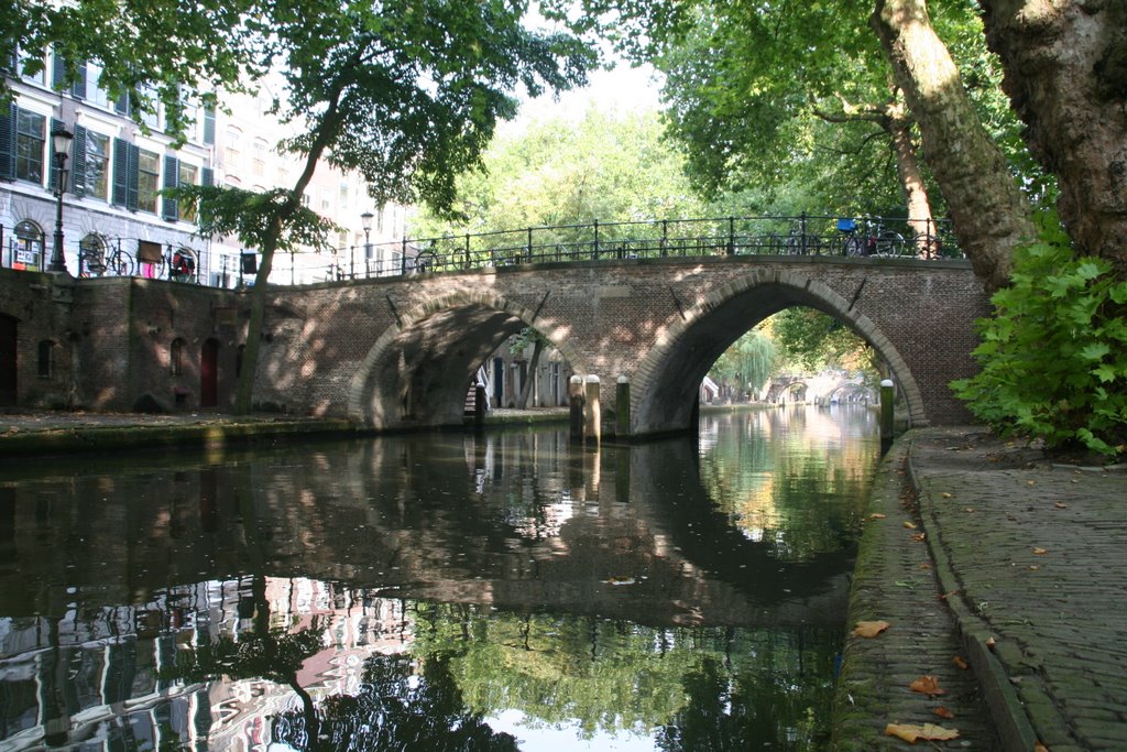 Oudegracht met de Weesbrug, Utrecht by Carl030nl