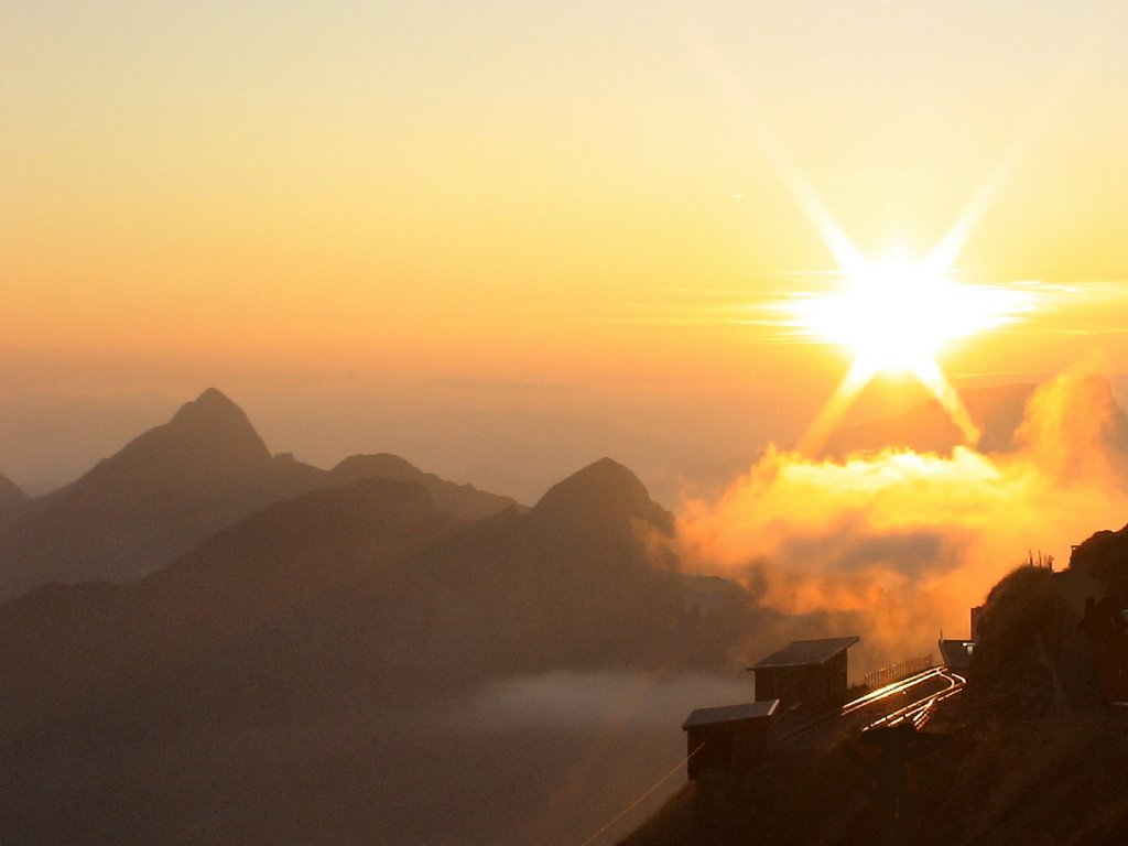 Brienzer Rothorn Sonnenuntergang by Clemens Seiler