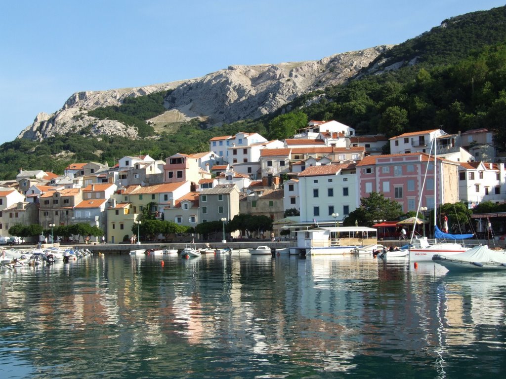 Baška by Luděk Kolátor