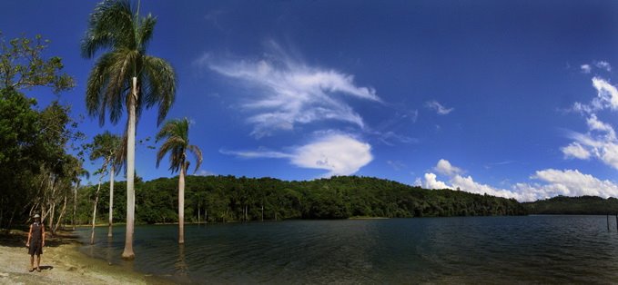 Lago Guajataca by salvipics