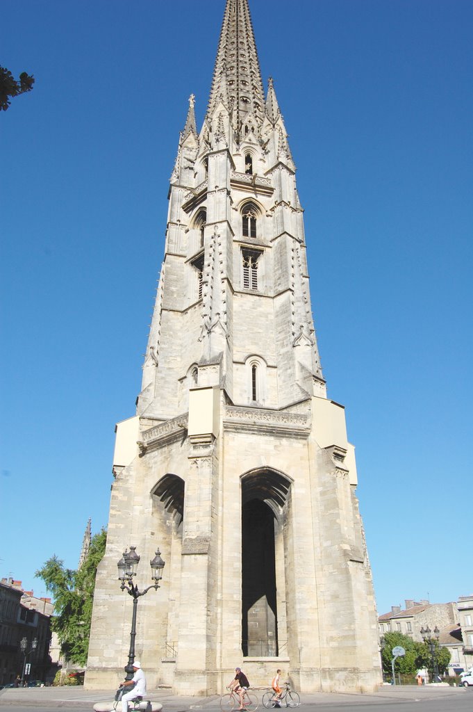 Bordeaux - St Michel tower by Piotr Plonka