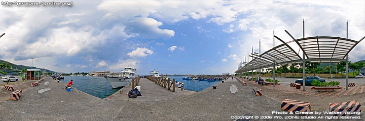 Wushih Harbor, 烏石港 by Walker