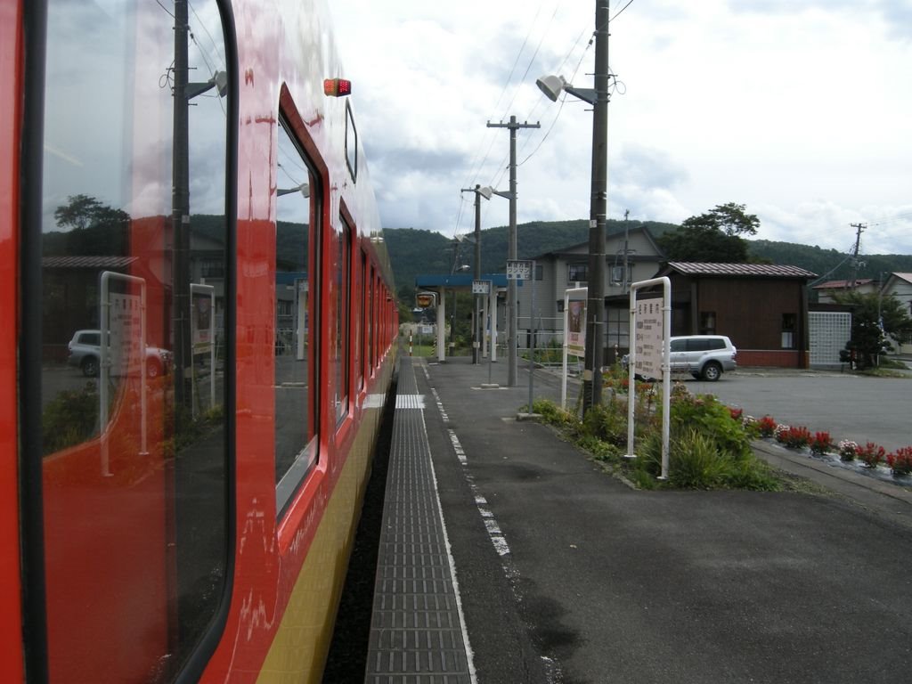 JR Rikuu-Tosen line Akakura-onsen station,Mogami town　JR陸羽東線赤倉温泉駅（山形県最上町） by butch24h