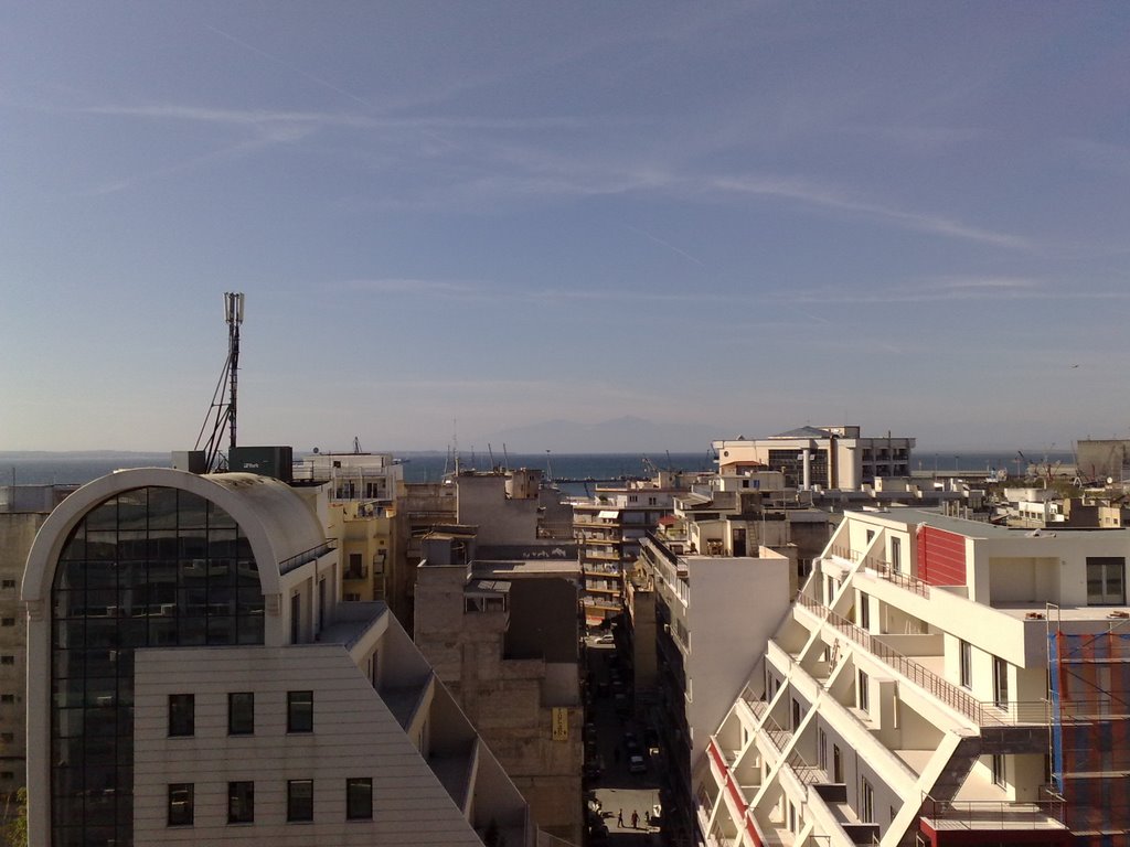 Photo taken from the roof of Hotel Holiday Inn, Thessaloniki by Anastasi Zannas