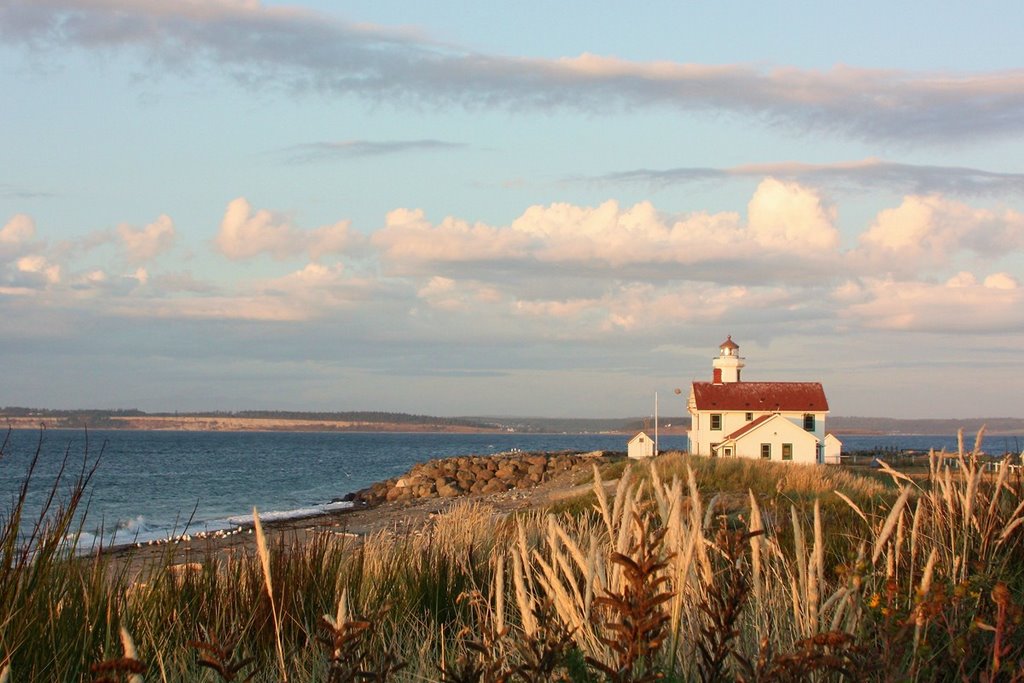 Point Wilson Lighthouse by patt roche