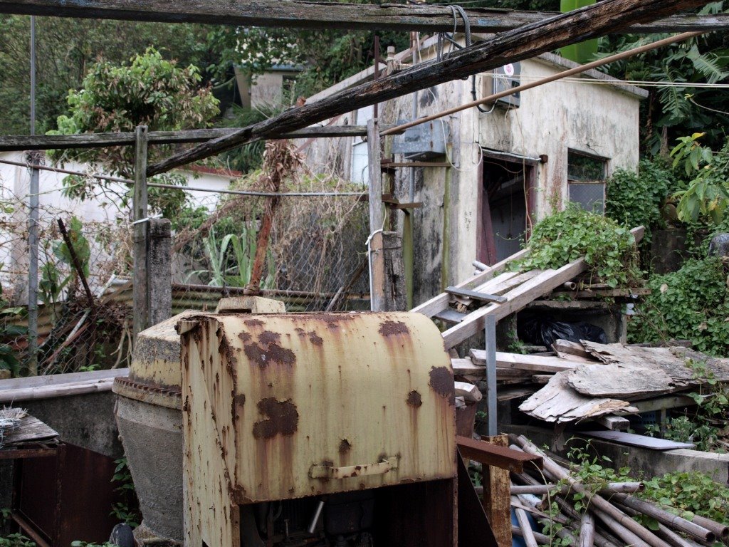 废弃村屋-南丫岛 Abandoned House at Lama Island by 喻蜀江(Yu Shujiang)