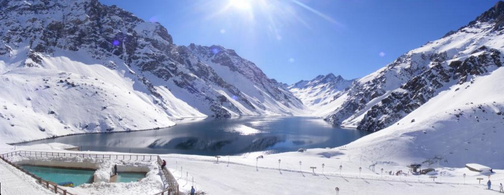 Laguna del Inca, Portillo-Chile by Patricio Aguirre M.