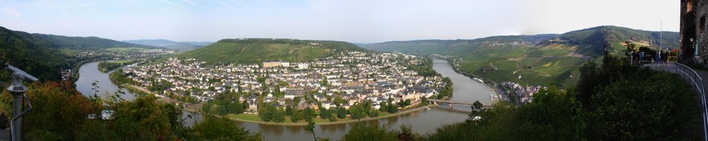 Moselschleife bei Bernkastel-Kues by Bodo Langguth