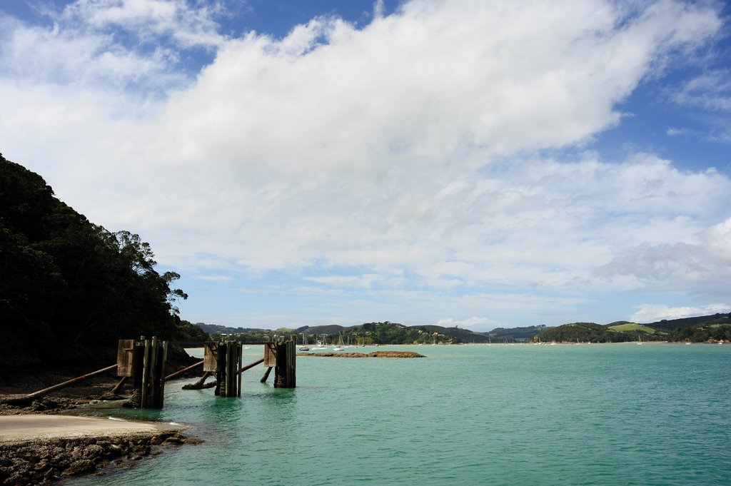 Ferry landing, Kennedy Point by vpechorin