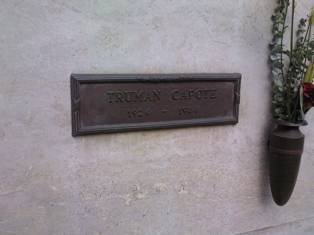 Truman Capote crypt by Pr Gary