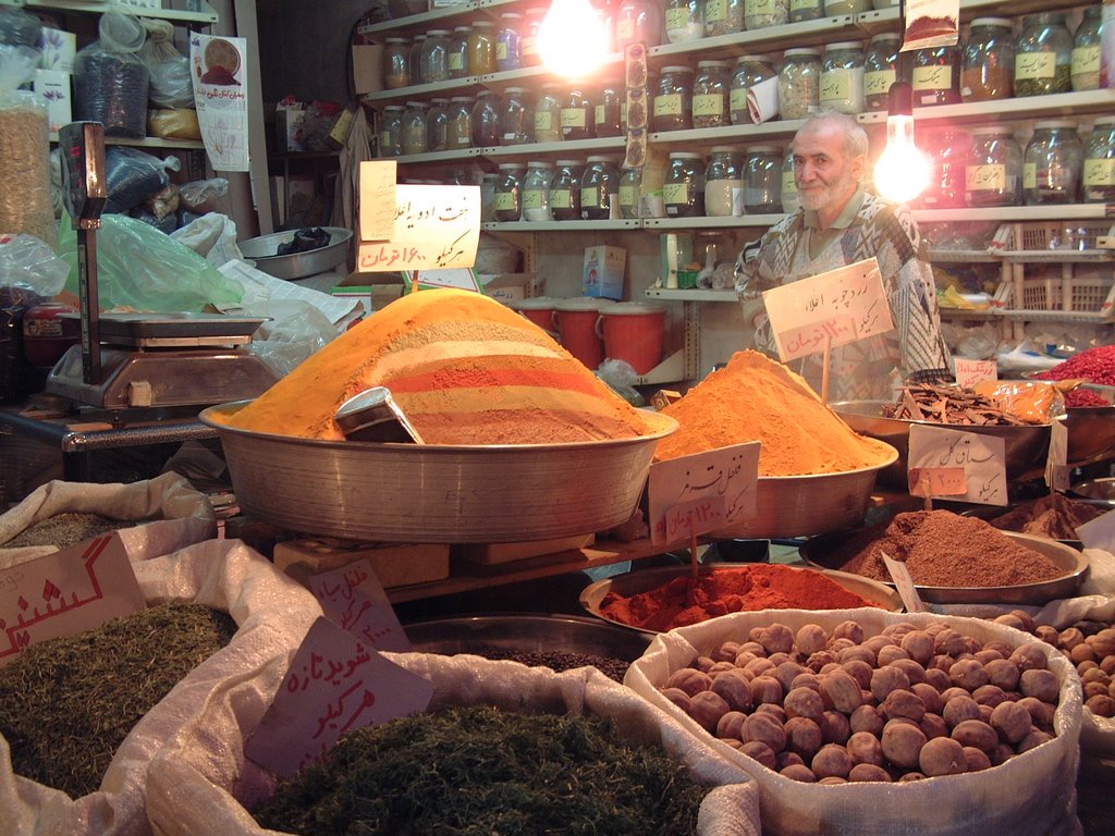 Spice Market of Esfahan by leonardo7