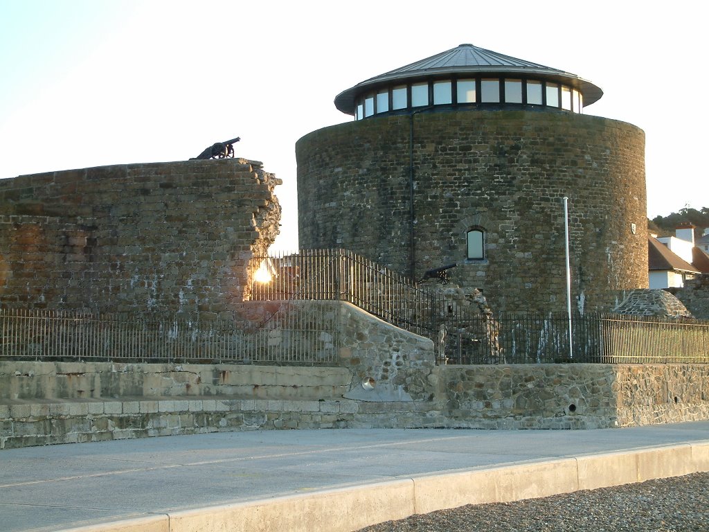 Sandgate Castle by Mutzy