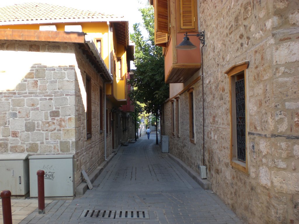 A street view, old town by Sertaç Sunay 2008 by Sertaç SUNAY