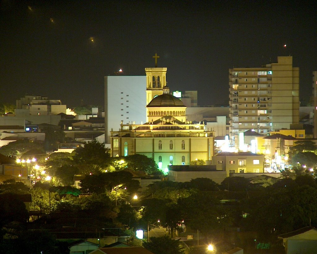 Catedral noturno by Mario Monteiro NETTO