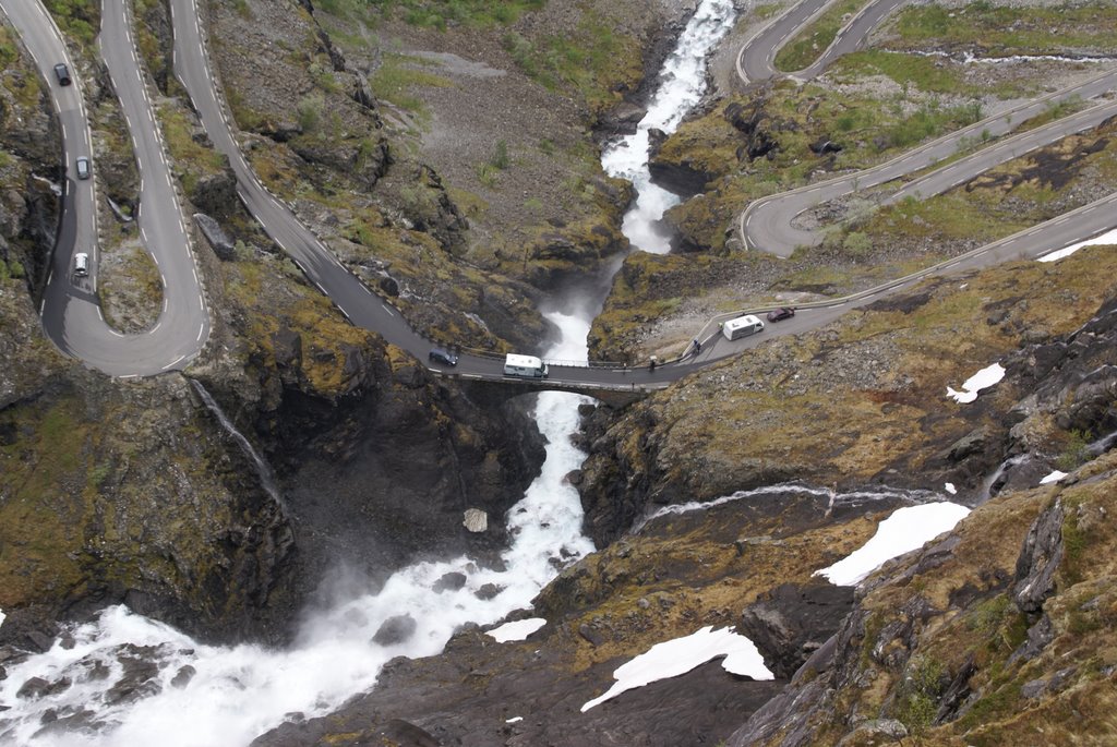 Trollstigen by dzieninis.photograph…